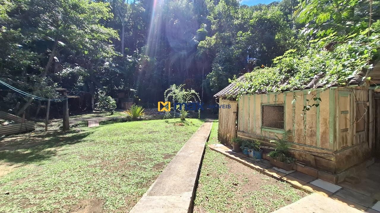 Casa à venda no Cabeçudas: Área externa