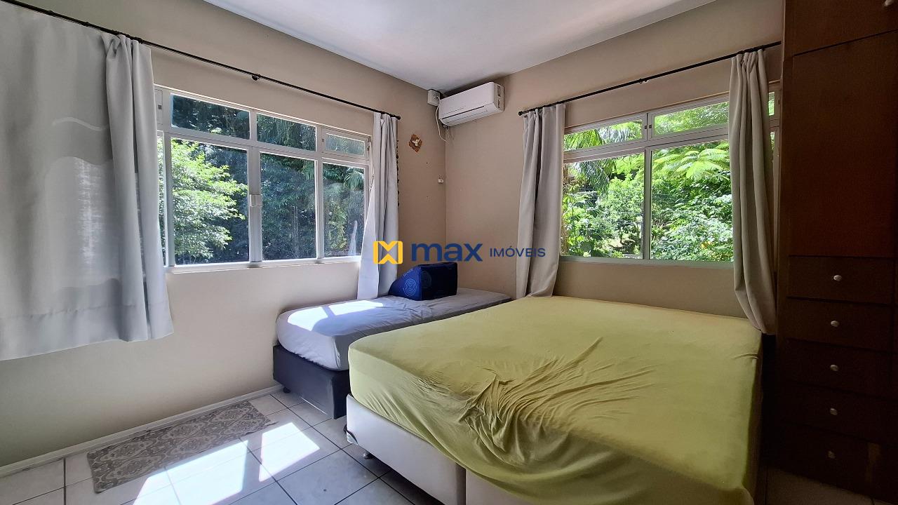 Casa à venda no Cabeçudas: Suíte