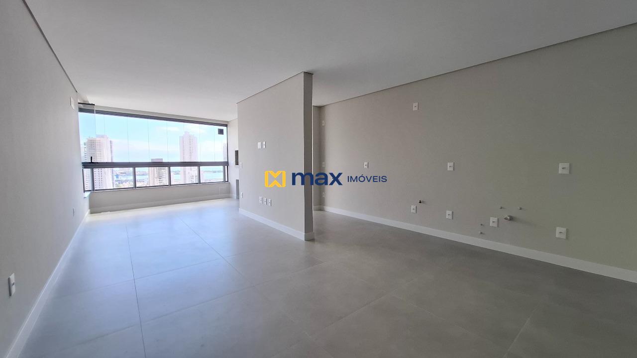 Apartamento à venda no Centro: Living integrado