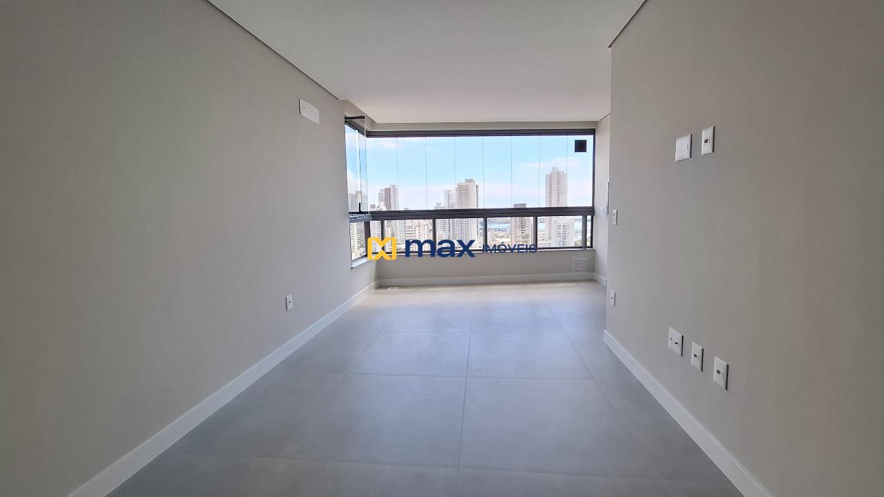 Apartamento à venda no Centro: Living integrado