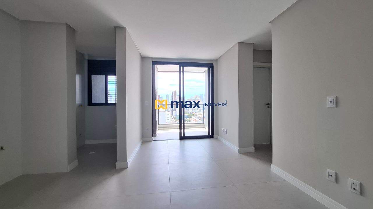 Apartamento à venda no Centro: Living integrado