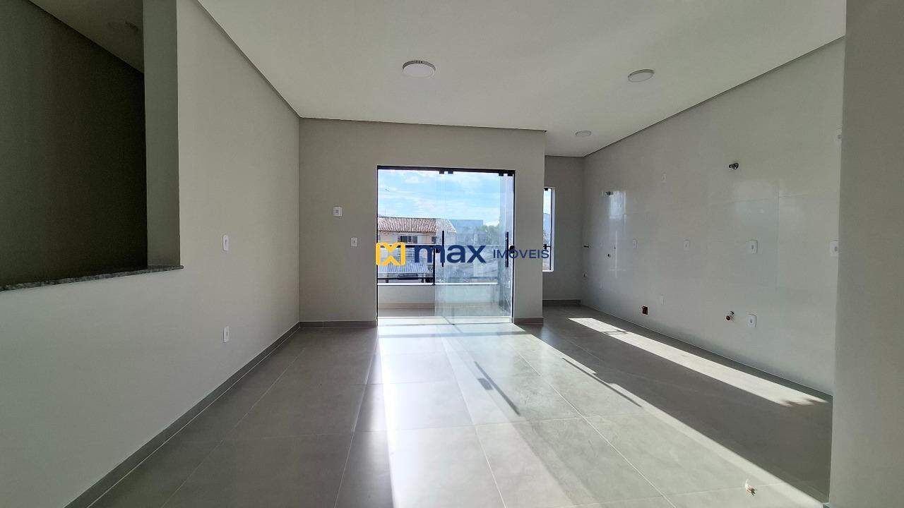Apartamento à venda no Cordeiros: Living integrado