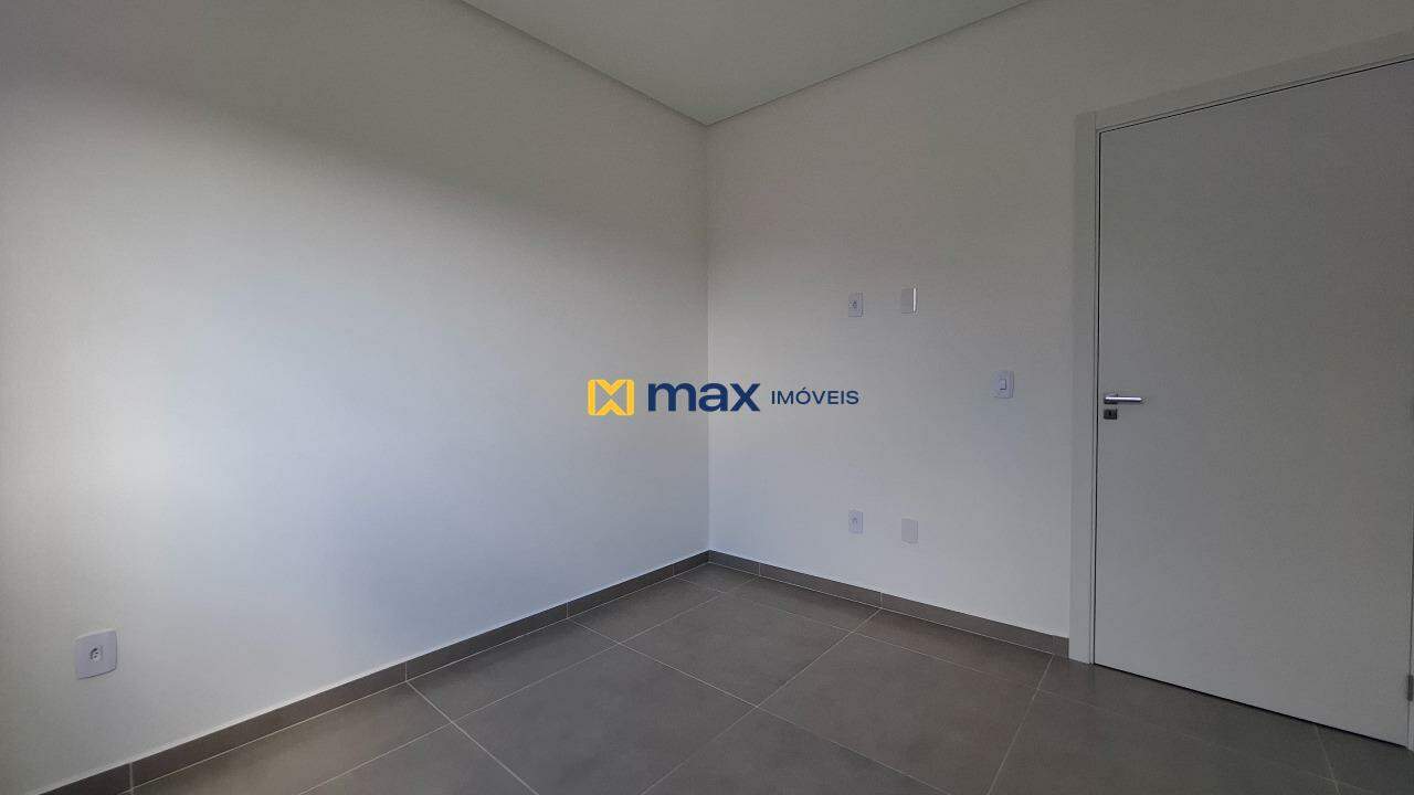Apartamento à venda no Cordeiros: Dormitório