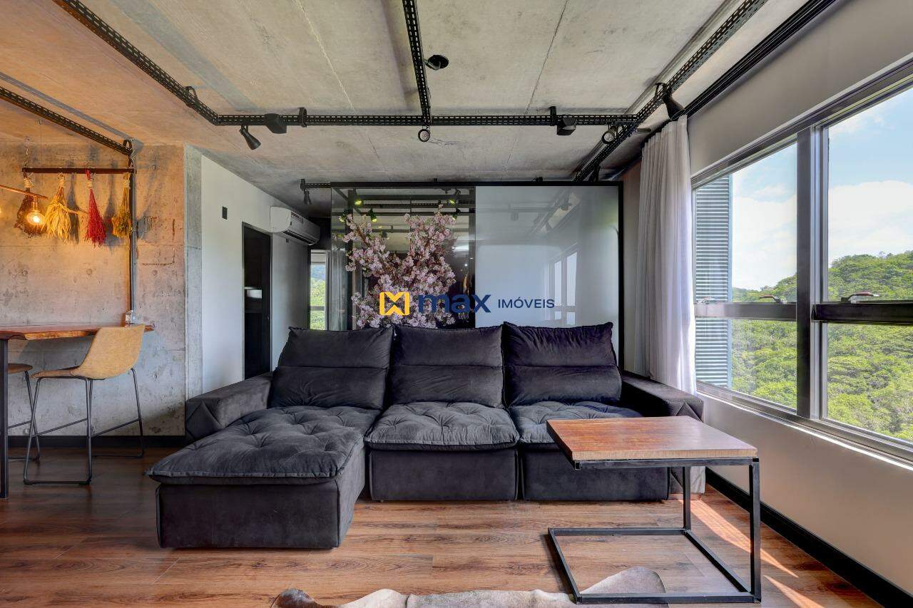 Apartamento à venda no Praia Brava: Sala de estar