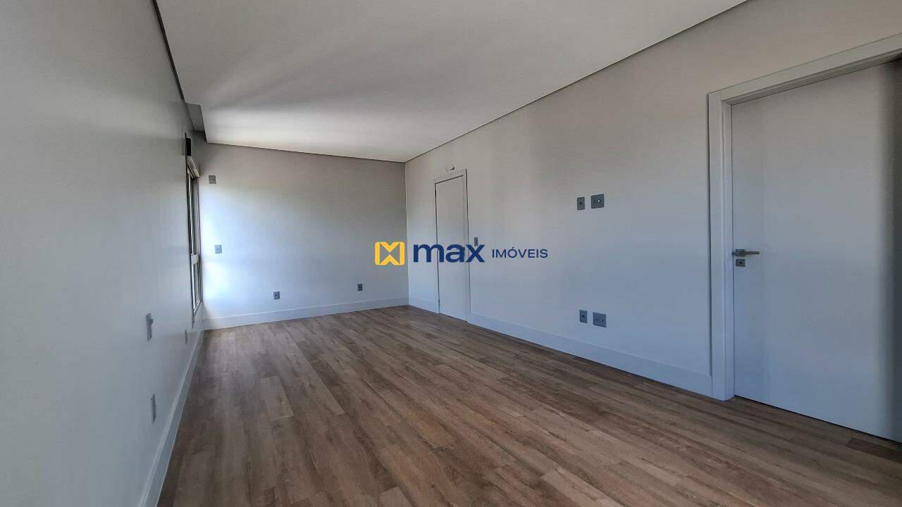 Apartamento à venda no Centro: Suíte 2