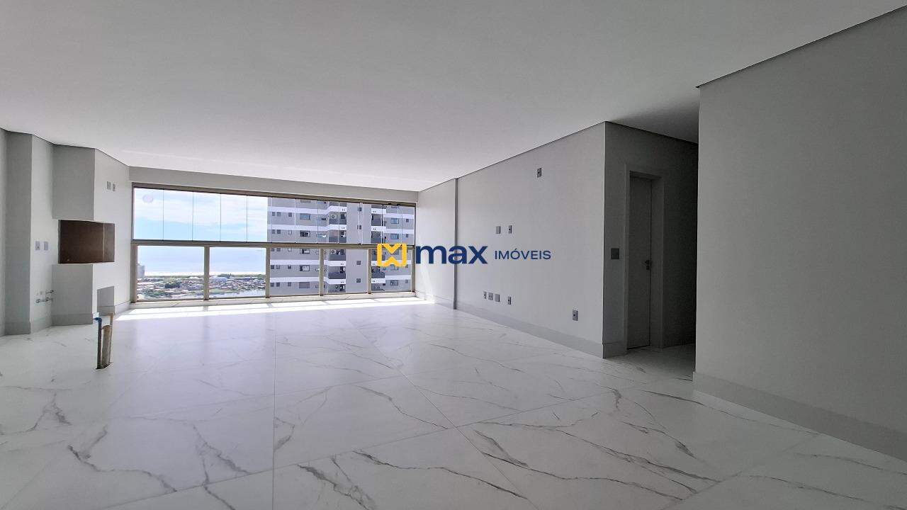 Apartamento à venda no Centro: Living integrado
