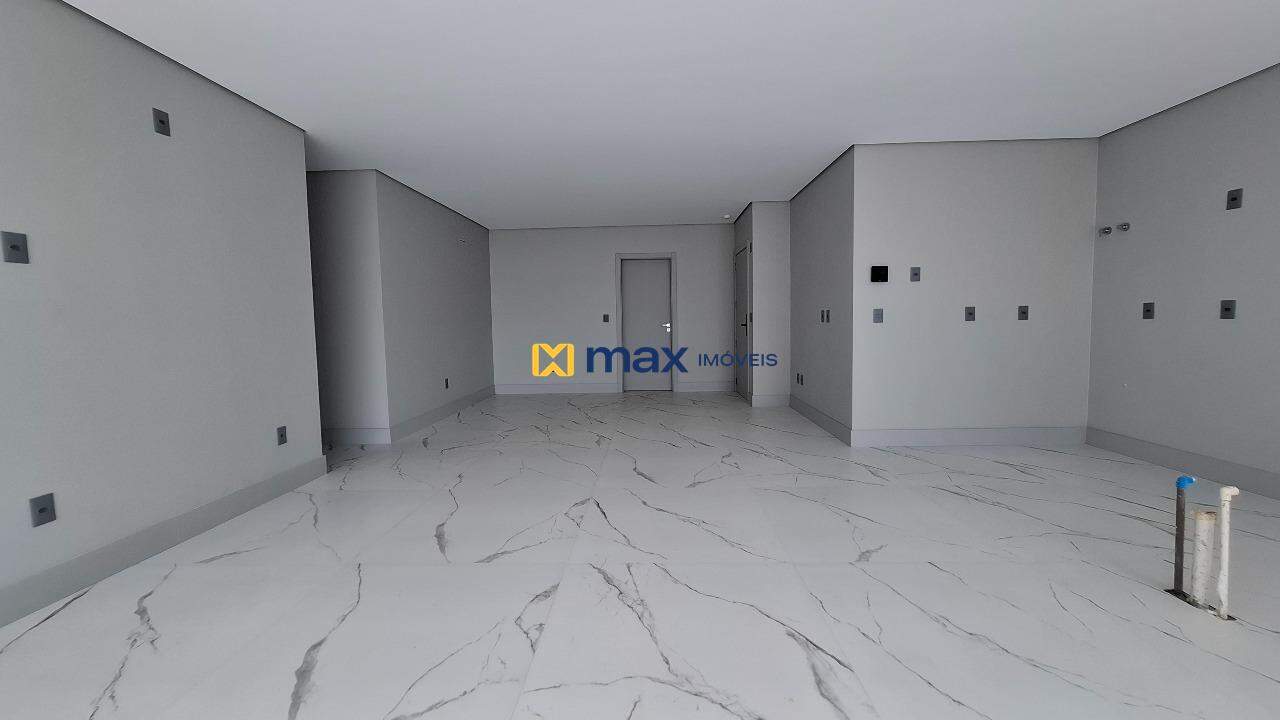 Apartamento à venda no Centro: Living integrado