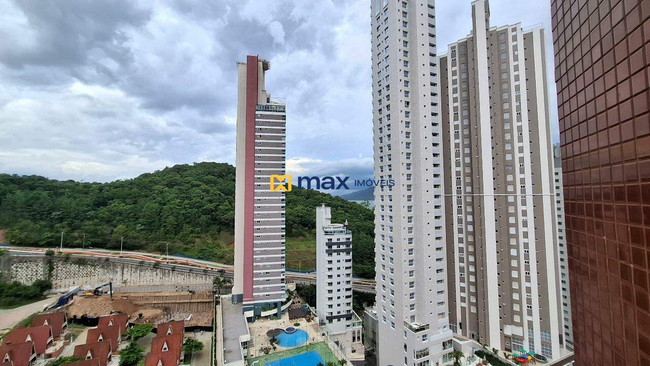 Apartamento à venda no Pioneiros: Vista