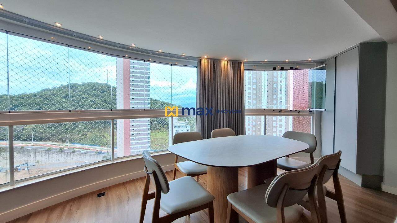 Apartamento à venda no Pioneiros: Sacada