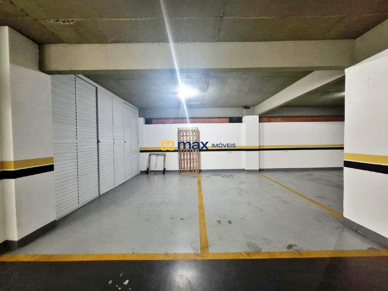 Apartamento para aluguel no Pioneiros: 2 vagas