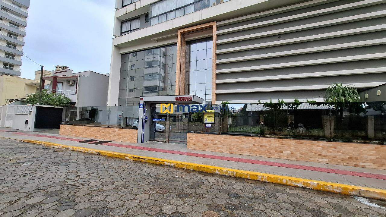 Apartamento para aluguel no Centro: Rua