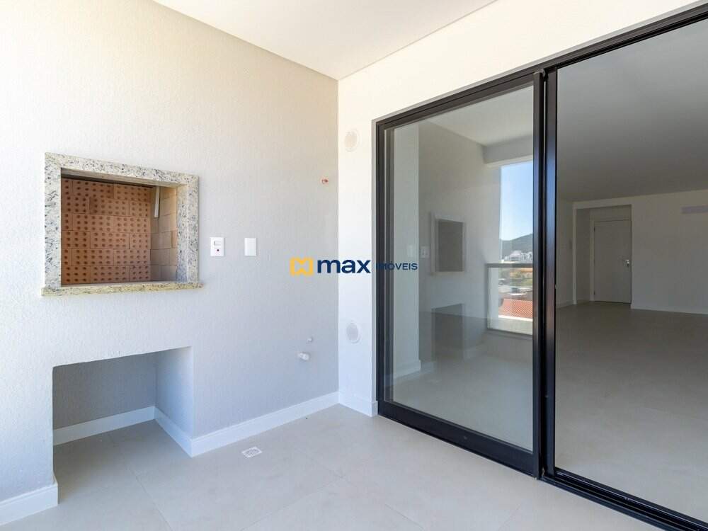 Apartamento para aluguel no Centro: Sacada com churrasqueira 