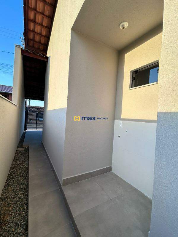 Casa à venda no Meia Praia: