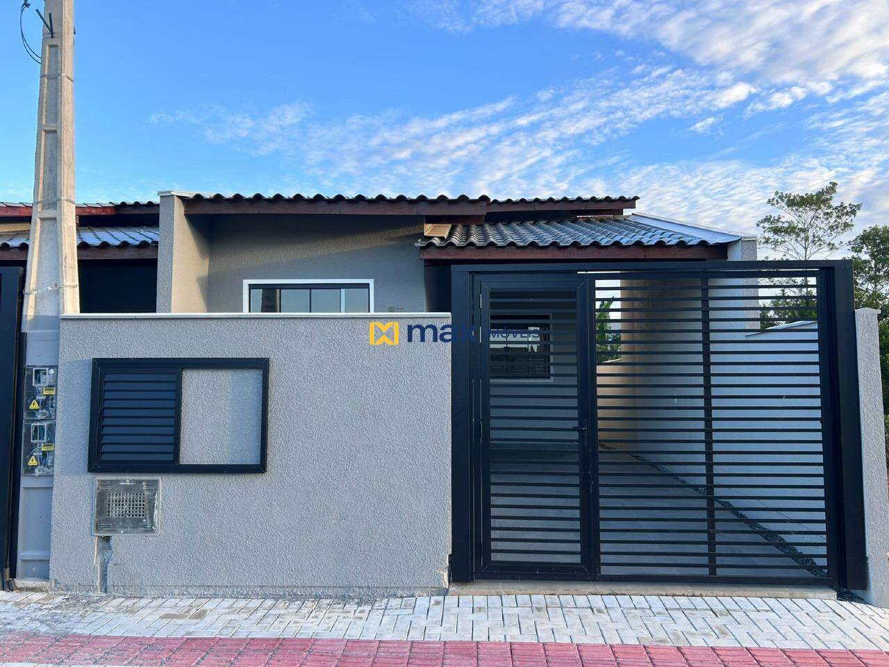 Casa à venda no Meia Praia: 