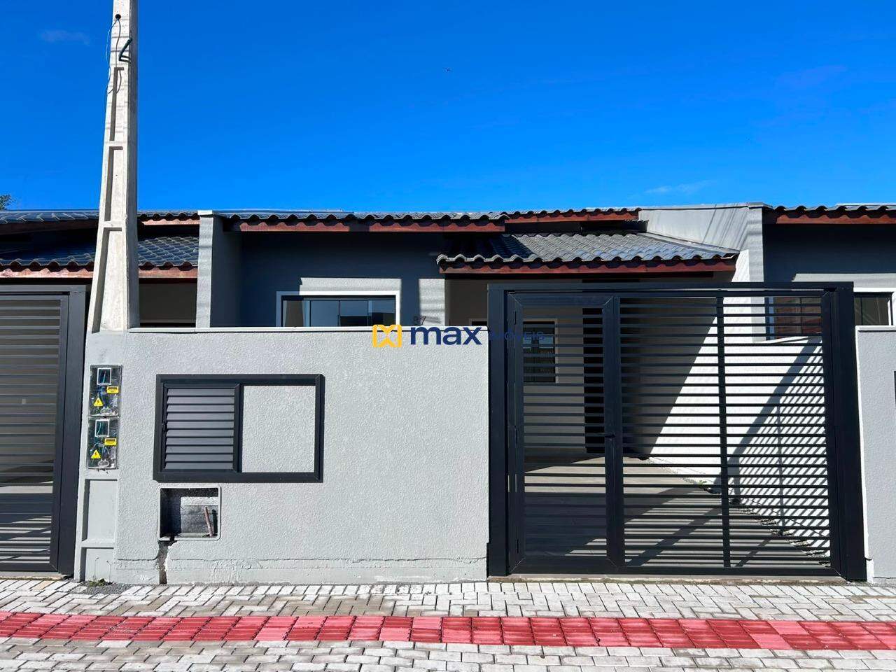 Casa à venda no Meia Praia: 