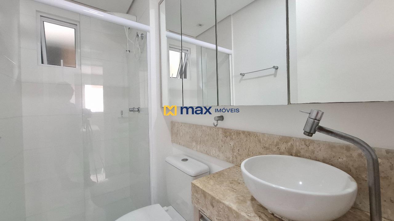 Apartamento à venda no São João: Banheiro social