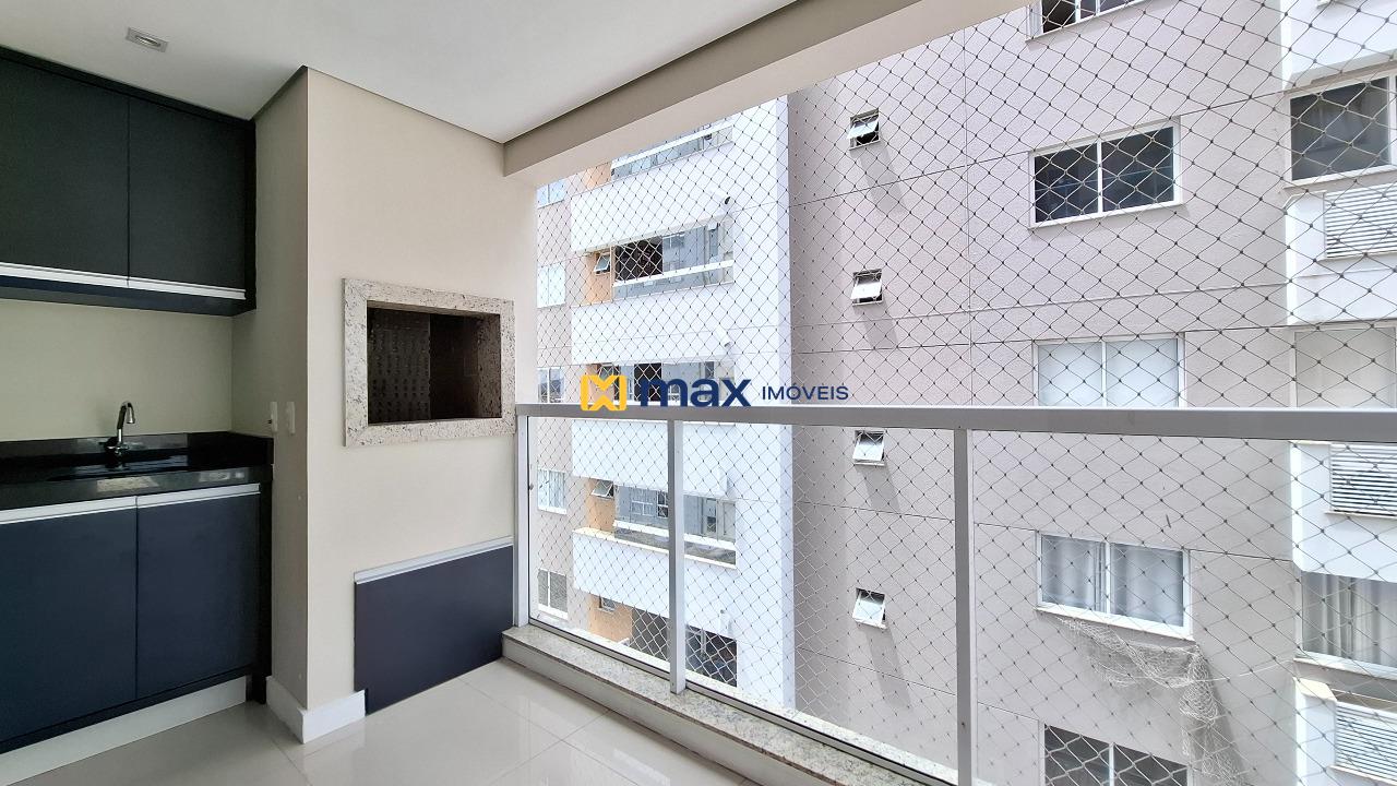 Apartamento à venda no São João: Sacada com churrasqueira