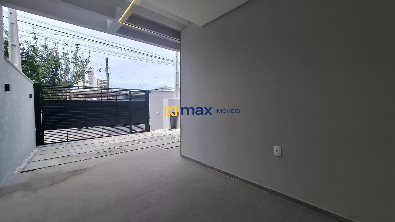 Casa à venda no São João: Garagem