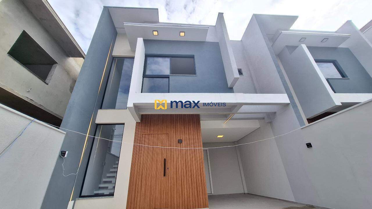 Casa à venda no São João: Fachada