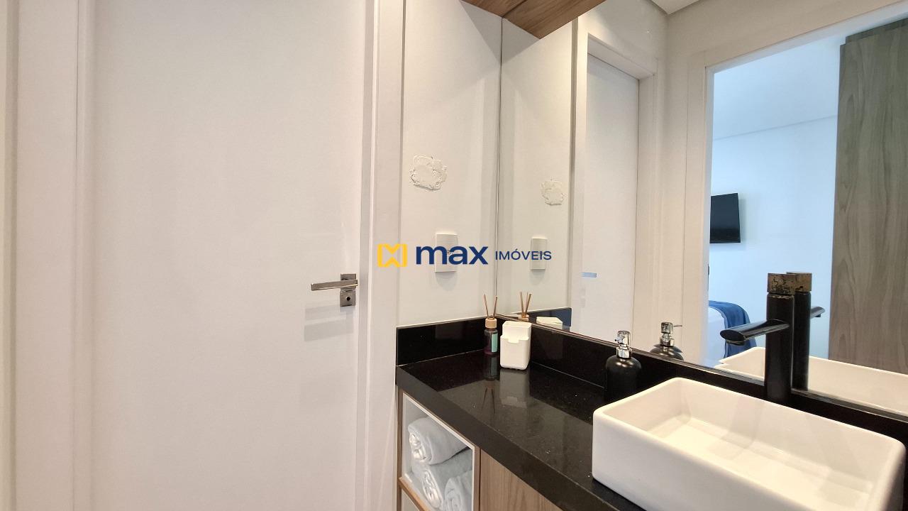 Apartamento à venda no Praia Brava: Corredor