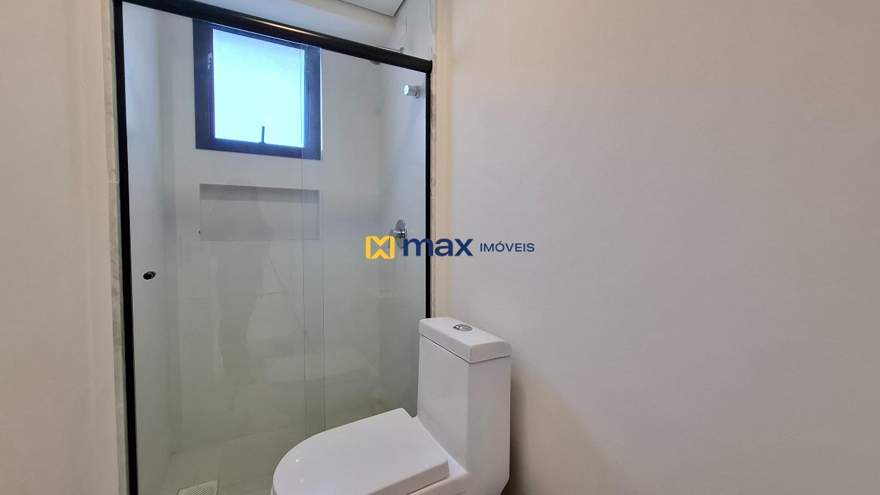 Apartamento à venda no Praia Brava: Banheiro social