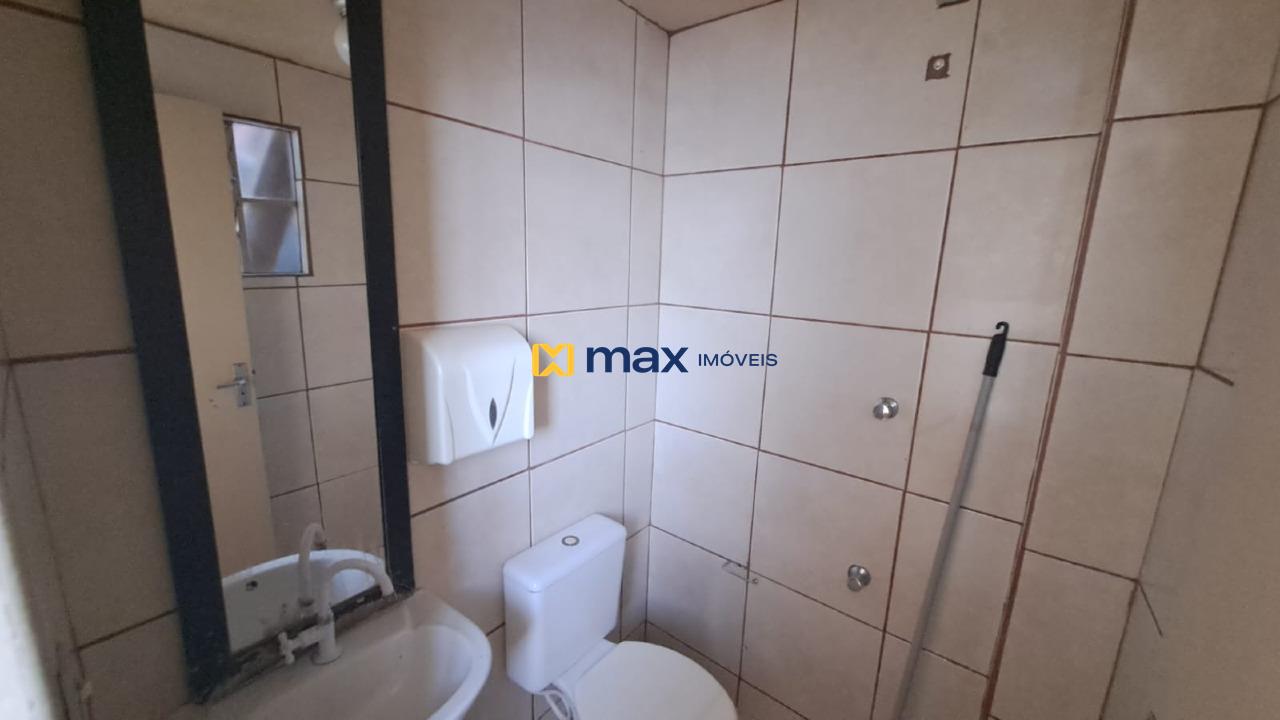Sala para aluguel no Centro: Banheiro Social