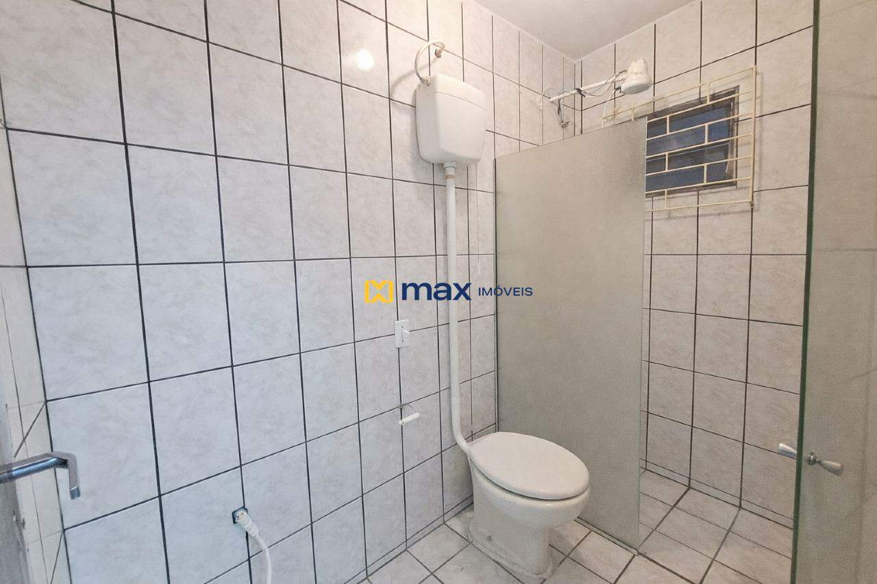 Sala à venda no Centro: Banheiro