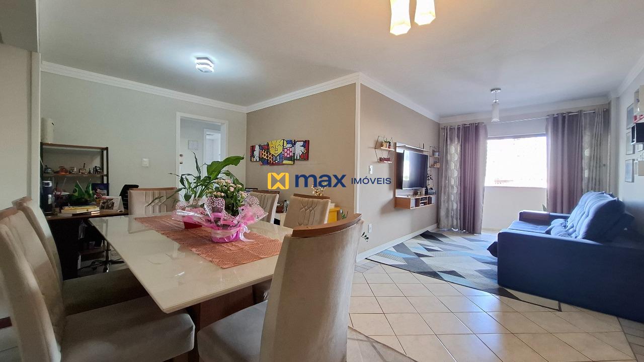 Apartamento à venda no Centro: Living integrado