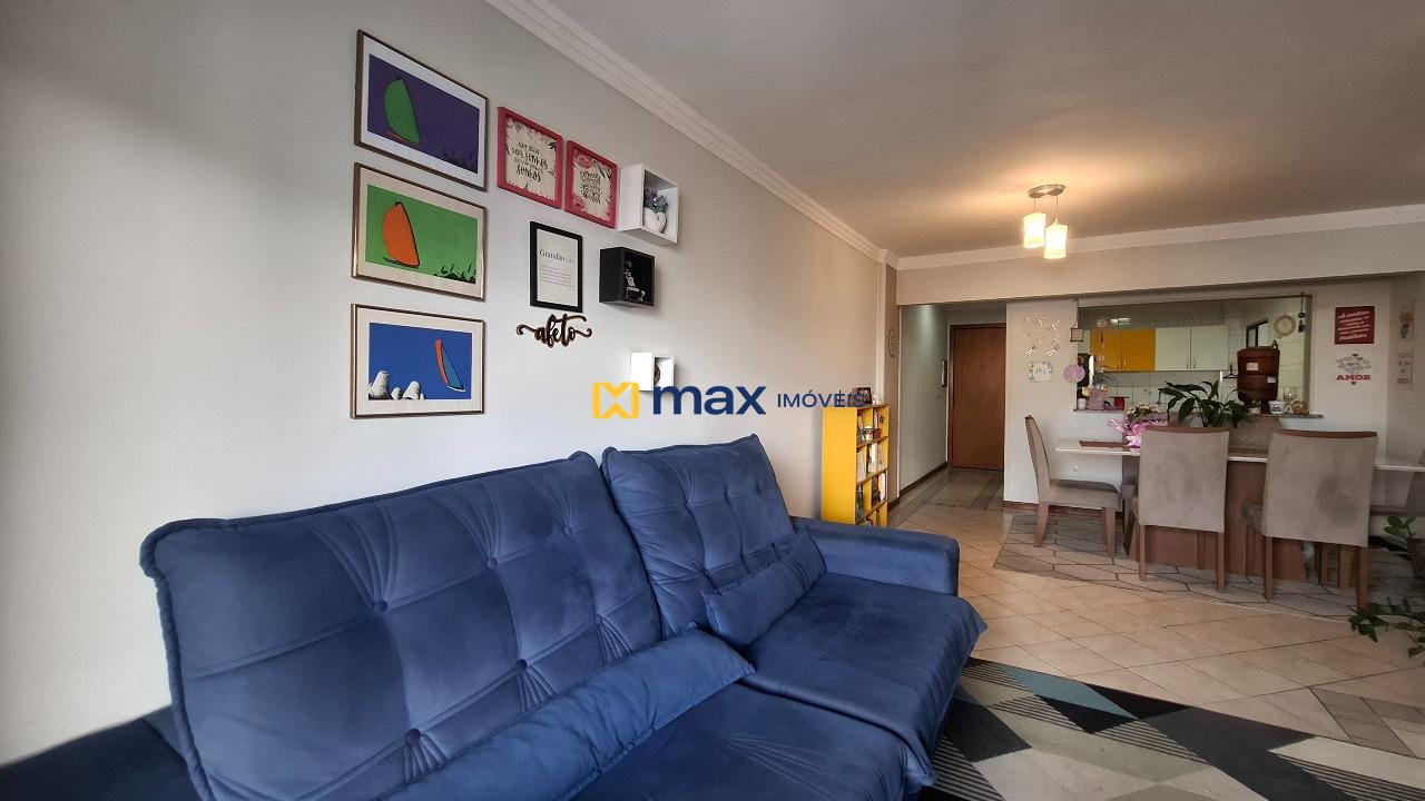 Apartamento à venda no Centro: Living integrado