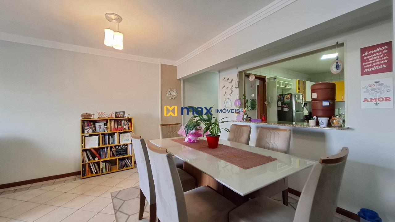 Apartamento à venda no Centro: Living integrado