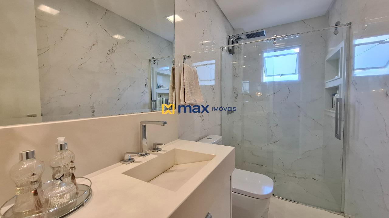 Apartamento à venda no Vila Operária: Banheiro social