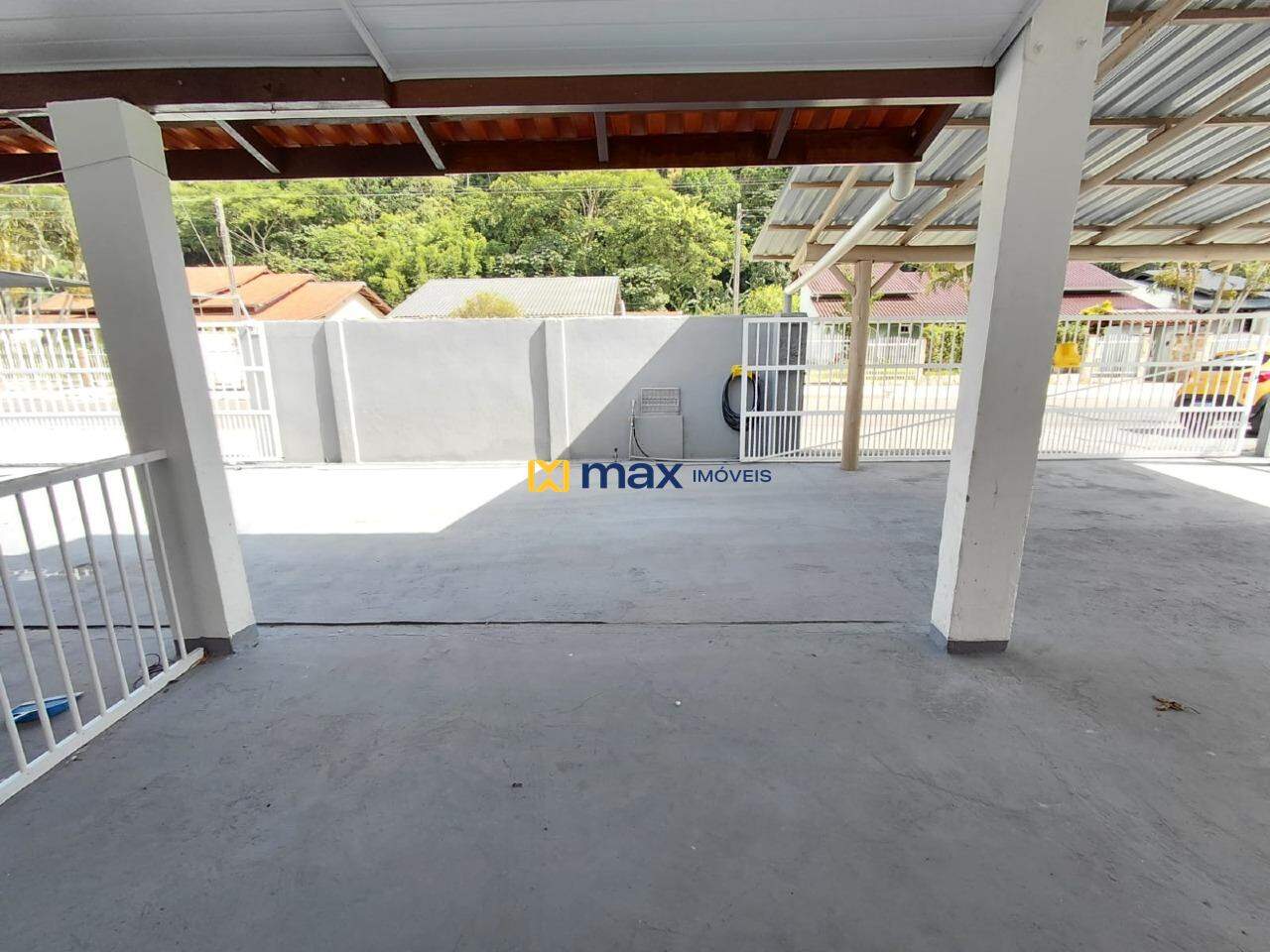 Apartamento para aluguel no gravatá: Garagem 