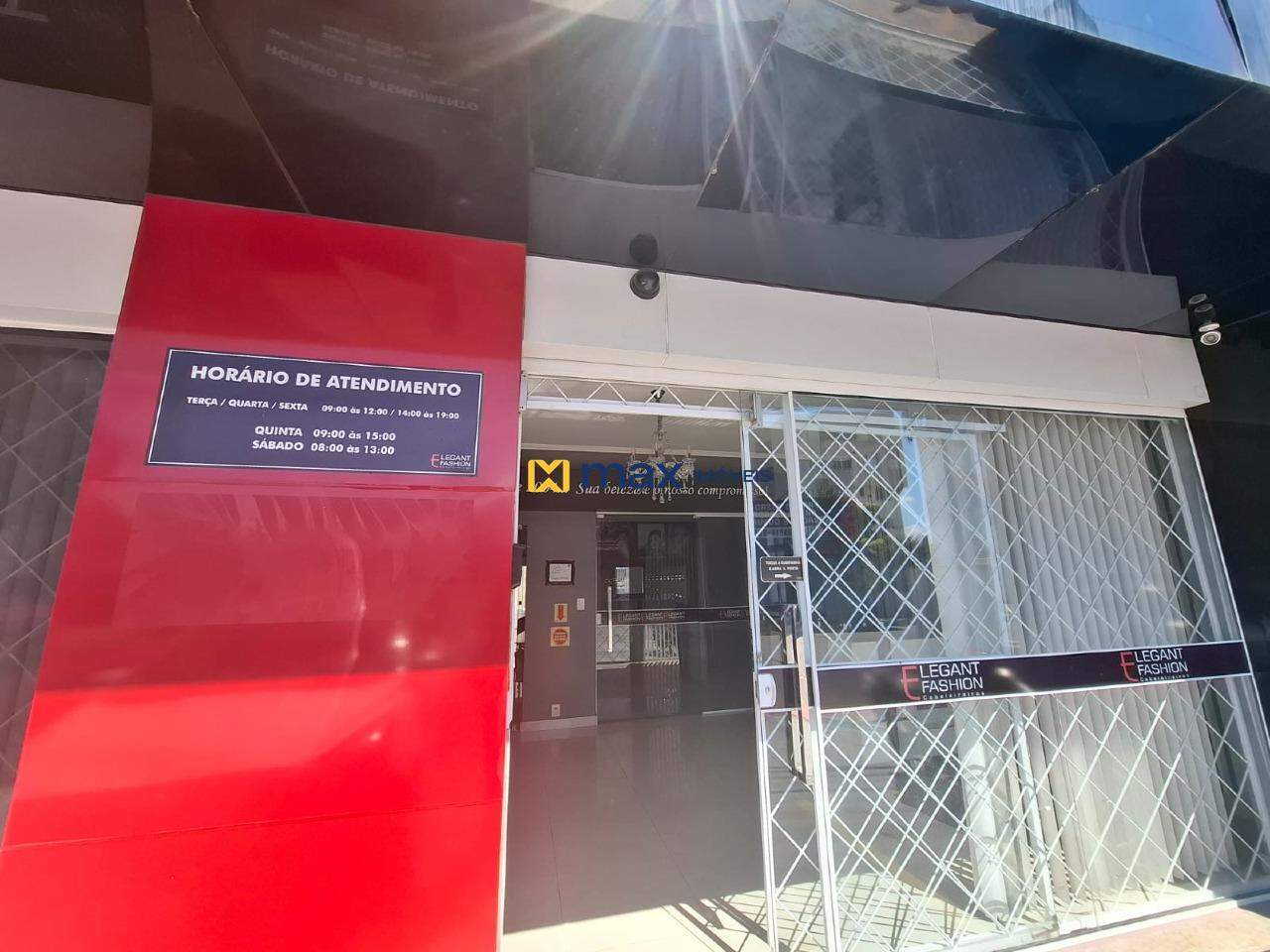 Casa Comercial para aluguel no Centro: Fachada