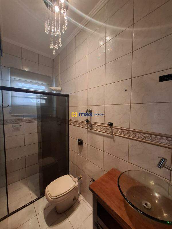 Casa Comercial para aluguel no Centro: Banheiro