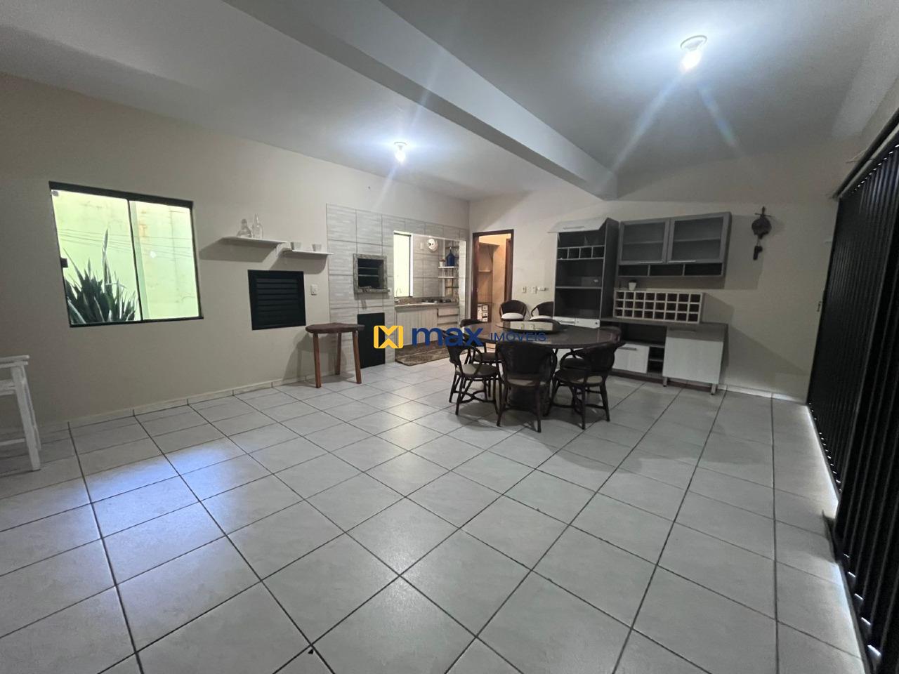 Casa para aluguel no Gravatá: Garagem coberta