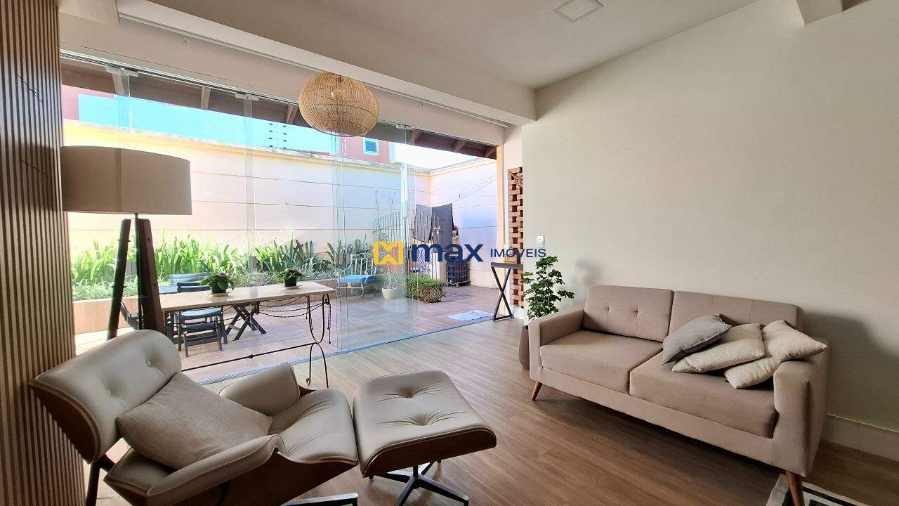 Casa à venda no Dom Bosco: Living integrado