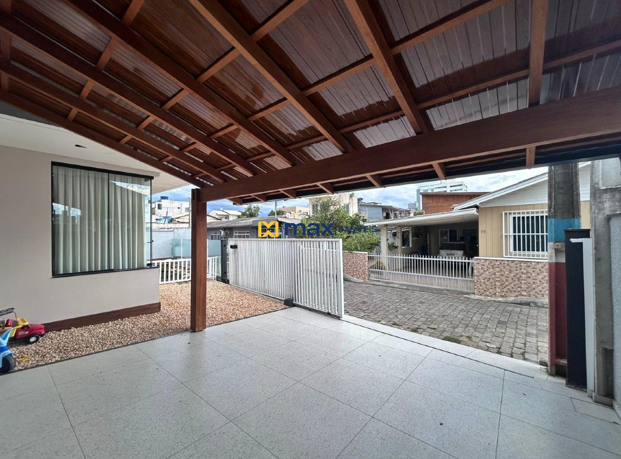 Casa para aluguel no Centro: 