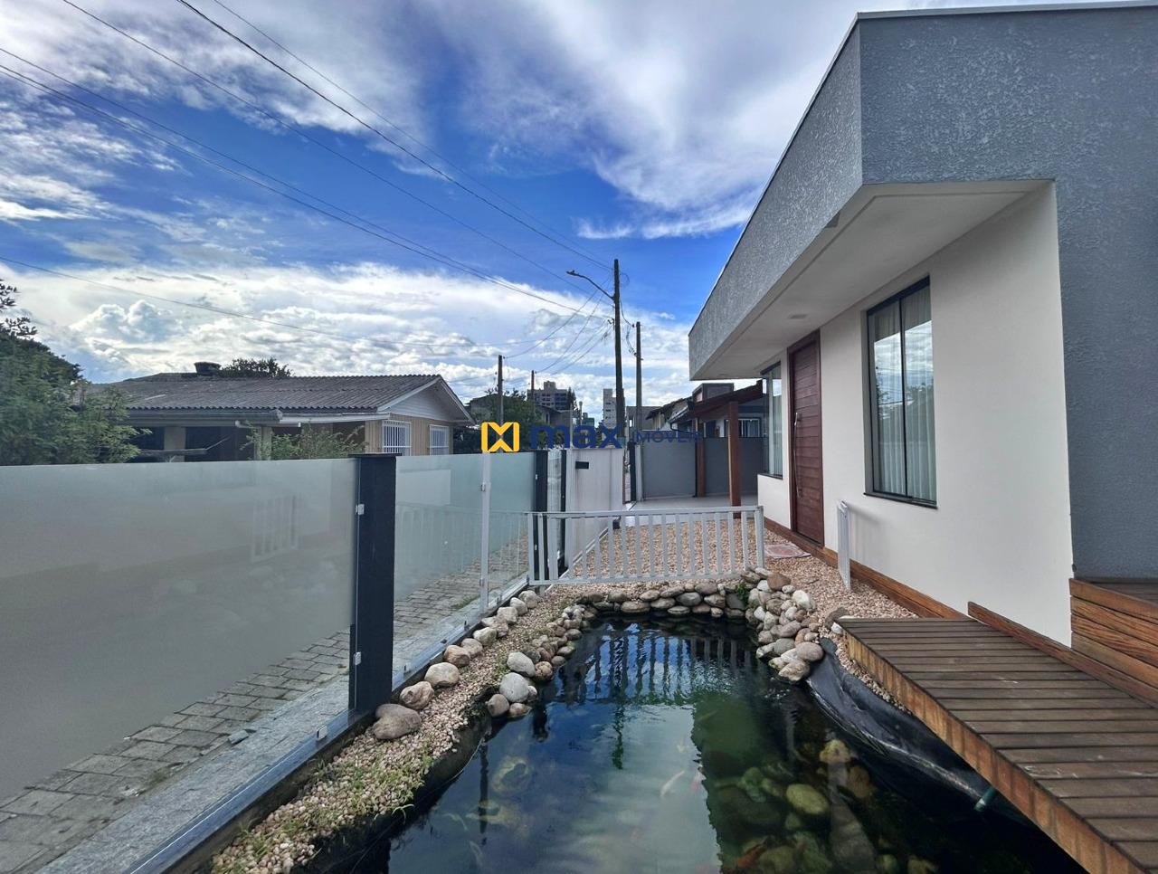 Casa para aluguel no Centro: 