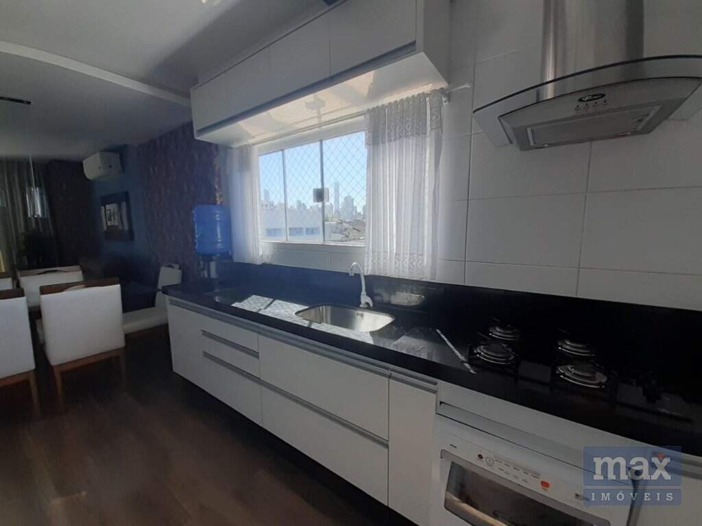 Apartamento à venda no Nações: 