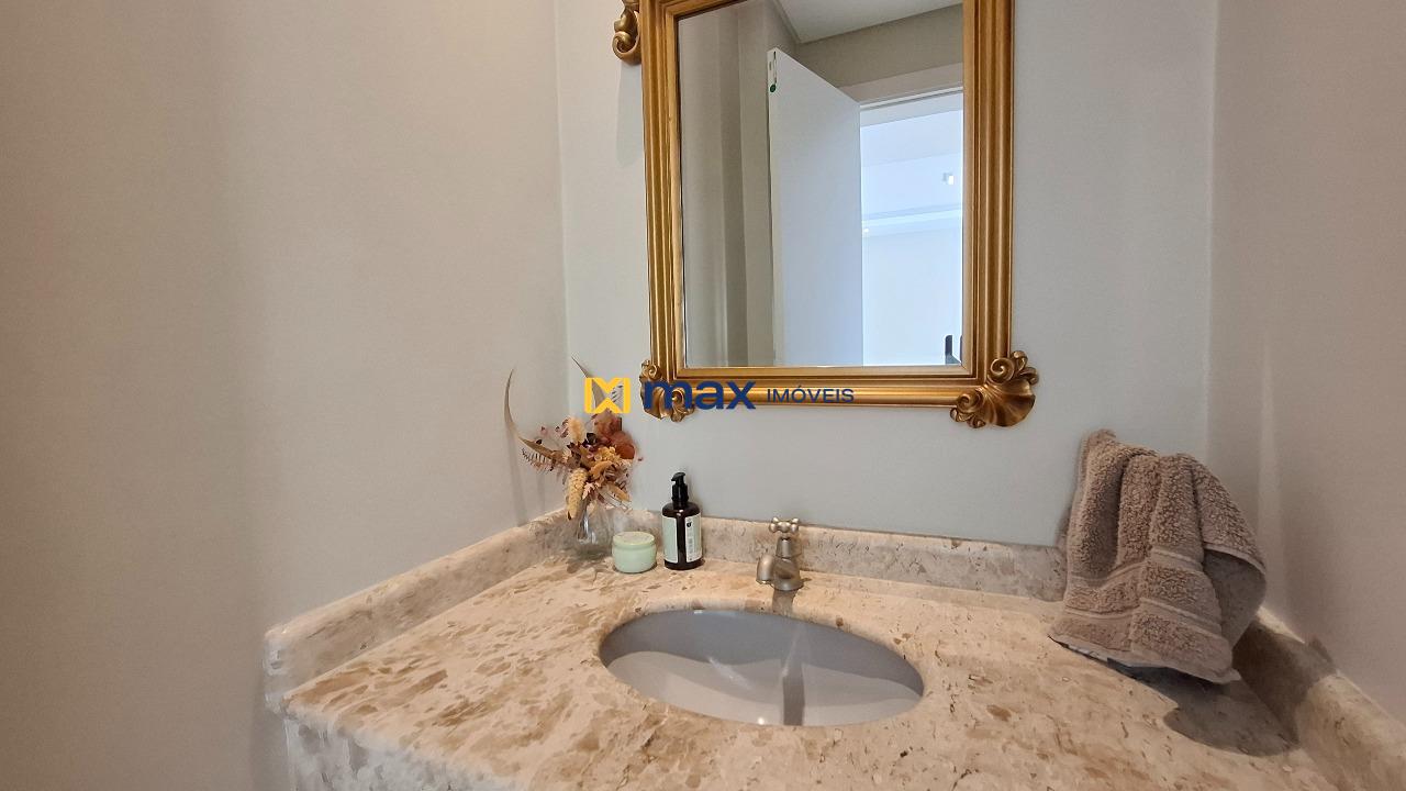 Apartamento à venda no Centro: Lavabo