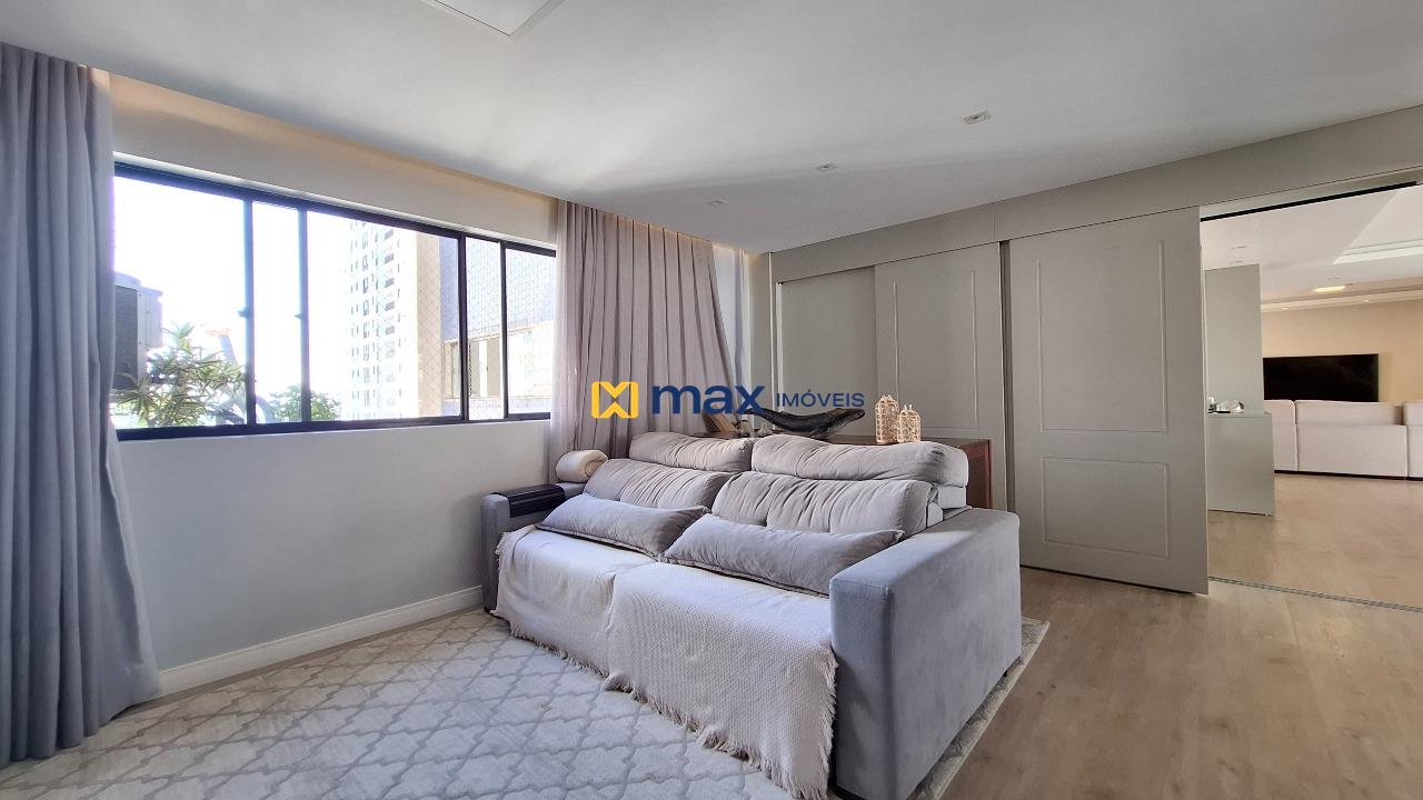 Apartamento à venda no Centro: Sala de estar