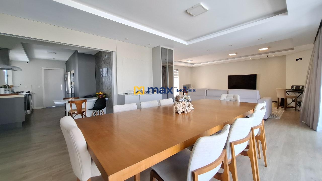 Apartamento à venda no Centro: Living integrado