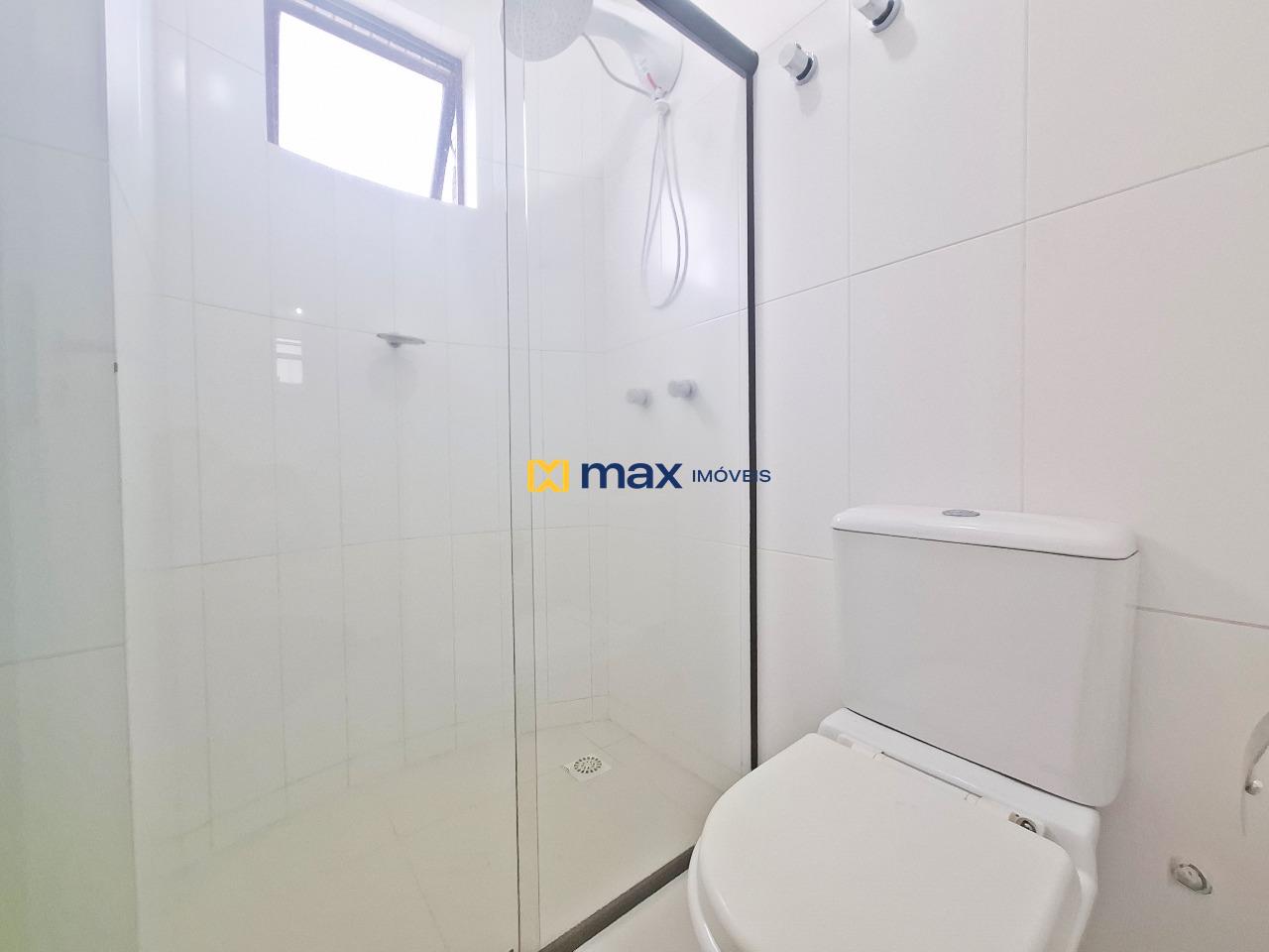 Apartamento à venda no Centro: Banheiro Demi-suíte