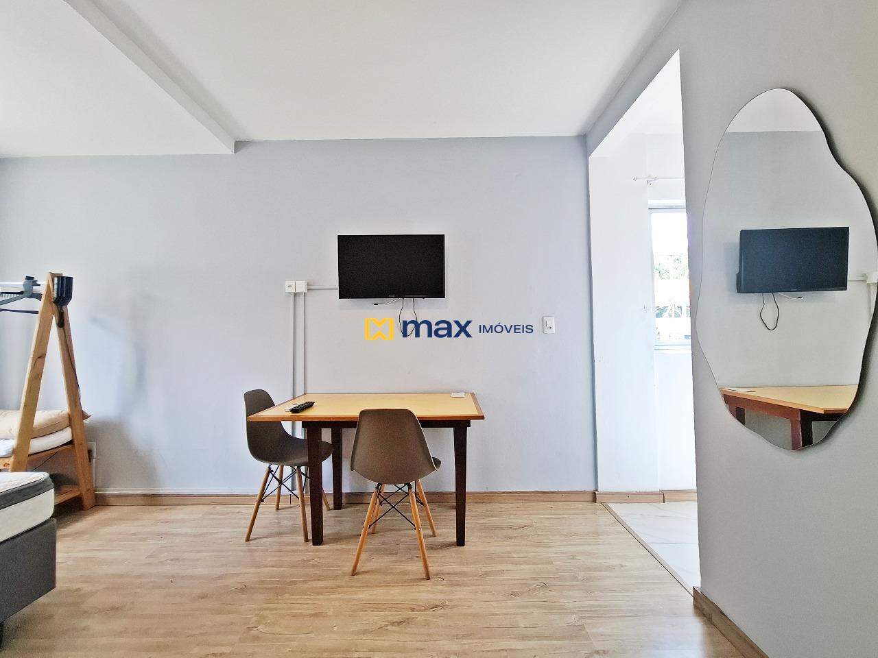 Apartamento para aluguel no Pioneiros: Sala/Quarto