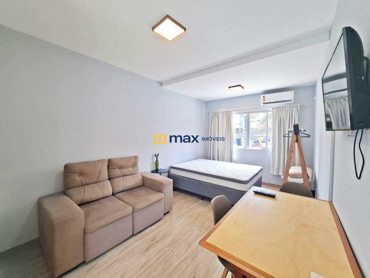 Apartamento para aluguel no Pioneiros: Sala/Quarto