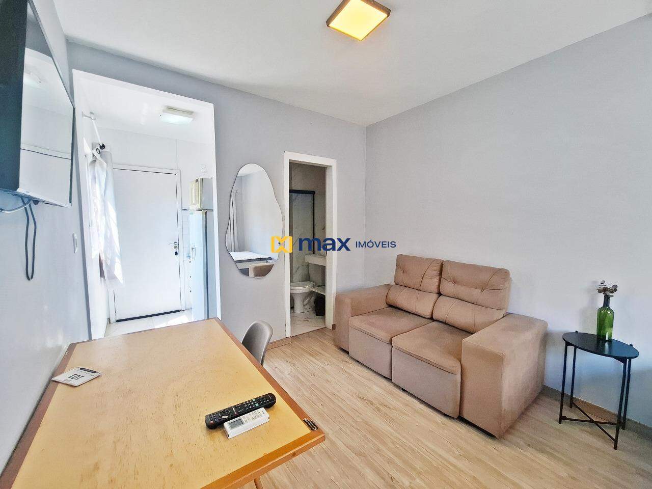 Apartamento para aluguel no Pioneiros: Sala/Quarto