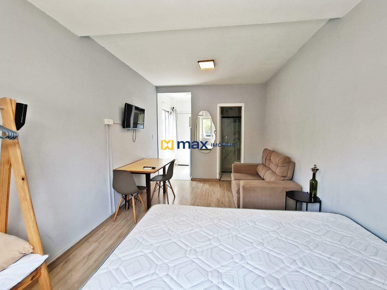 Apartamento para aluguel no Pioneiros: Sala/Quarto