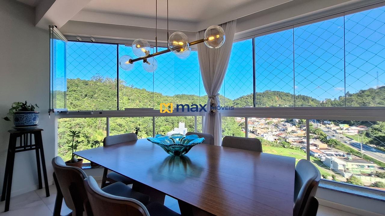 Apartamento à venda no Fazendinha: Sacada com churrasqueira