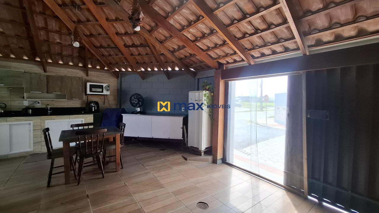 Casa à venda no Santa Regina: Garagem