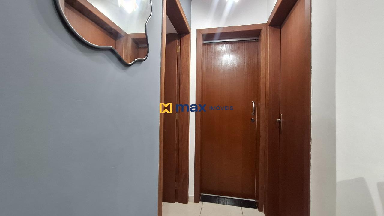 Casa à venda no Santa Regina: Corredor